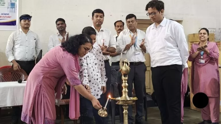 NTTF एवं टाटा स्टील फाउंडेशन में 15 दिवसीय रोप-इन कार्यक्रम का शुभारंभ नवप्रवेशी विद्यार्थियों को तकनीकी शिक्षा और व्यक्तित्व विकास का मिलेगा विशेष प्रशिक्षण 6 NTTF एवं टाटा स्टील फाउंडेशन में 15 दिवसीय रोप-इन कार्यक्रम का शुभारंभ नवप्रवेशी विद्यार्थियों को तकनीकी शिक्षा और व्यक्तित्व विकास का मिलेगा विशेष प्रशिक्षण