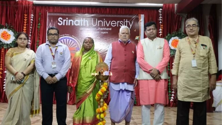 Srinath विश्वविद्यालय में धूमधाम से मनाया गया 80वां स्वतंत्रता दिवस देशभक्ति के रंग में रंगा पूरा परिसर 13 Srinath विश्वविद्यालय में धूमधाम से मनाया गया 80वां स्वतंत्रता दिवस देशभक्ति के रंग में रंगा पूरा परिसर