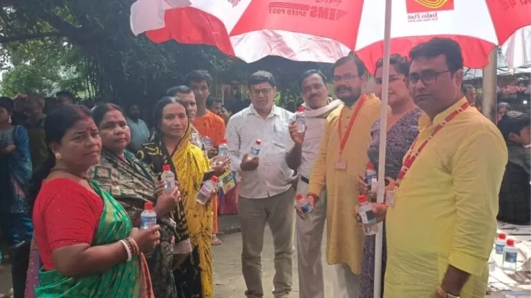 Sawan में डाक विभाग की अनूठी पहल सिंहभूम मंडल ने शिवालयों में श्रद्धालुओं तक पहुंचाया गंगोत्री का पवित्र गंगाजल 3 Sawan में डाक विभाग की अनूठी पहल सिंहभूम मंडल ने शिवालयों में श्रद्धालुओं तक पहुंचाया गंगोत्री का पवित्र गंगाजल