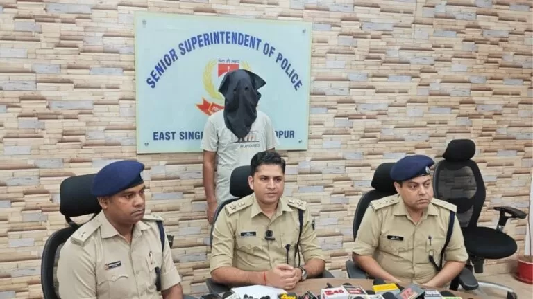 Parsudih में 510 ग्राम गांजा के साथ एक आरोपी गिरफ्तार पुड़िया बनाकर बेचने का आरोप 5 Parsudih में 510 ग्राम गांजा के साथ एक आरोपी गिरफ्तार पुड़िया बनाकर बेचने का आरोप