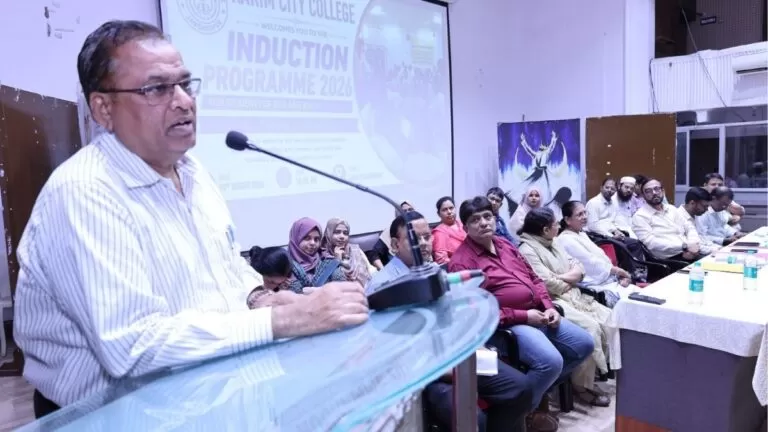 Karim सिटी कॉलेज में BCA & IT विभाग के नवनामांकित विद्यार्थियों का हुआ भव्य स्वागत 2 Karim सिटी कॉलेज में BCA & IT विभाग के नवनामांकित विद्यार्थियों का हुआ भव्य स्वागत